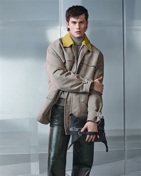 werbung fendi|Nicholas Galitzine & Zhang Ruoyun Front Fendi Fall 2024 Ad.